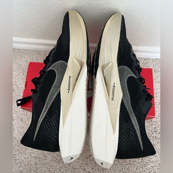 Nike ZoomX Vaporfly NEXT% 3 Black Metallic Gold Grain - Picture 7 of 9